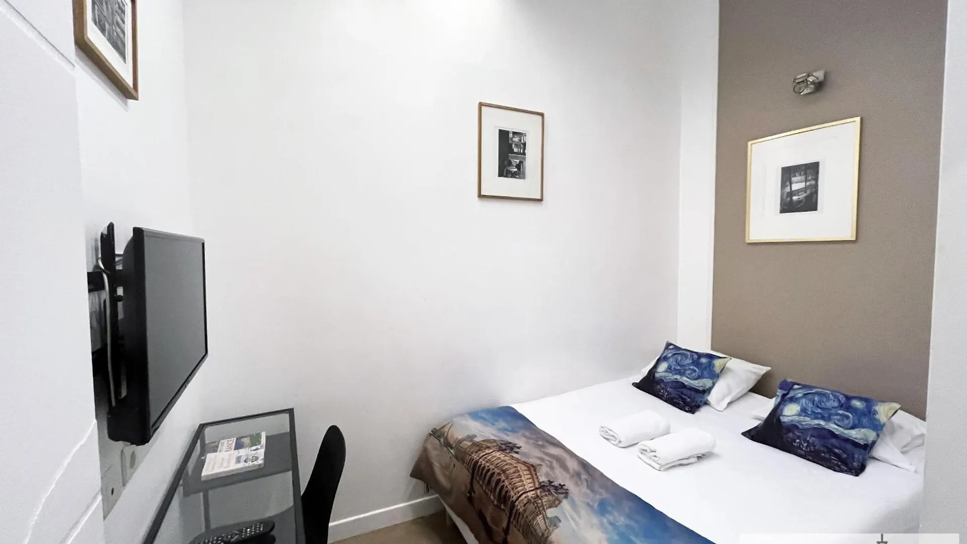 Urban Flat 101 - Maire Apartment Paris