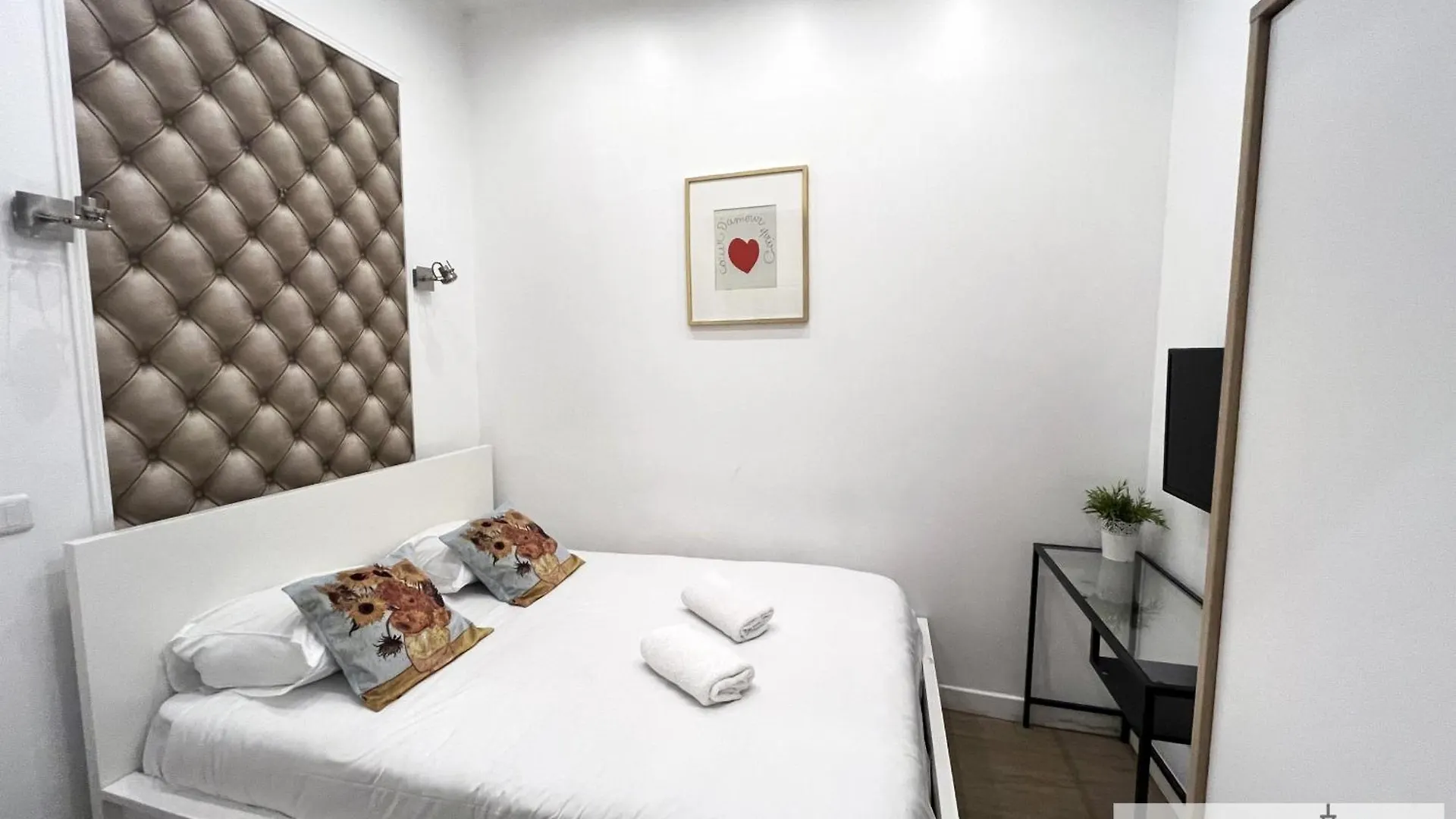 Urban Flat 101 - Maire Apartment Paris 0*,  France