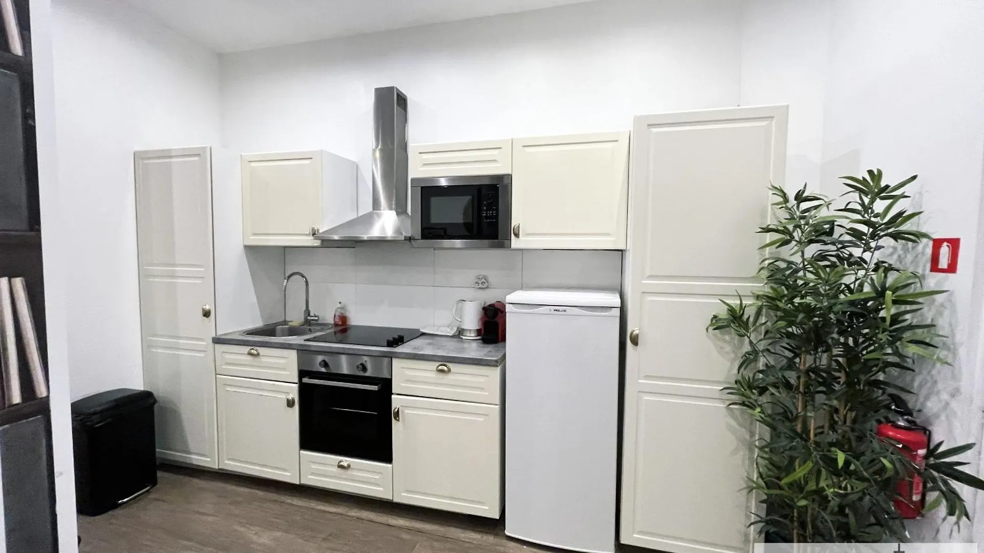Urban Flat 101 - Maire Apartment Paris France