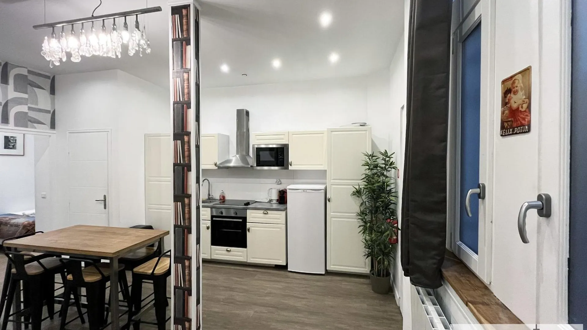 Urban Flat 101 - Maire Apartment Paris