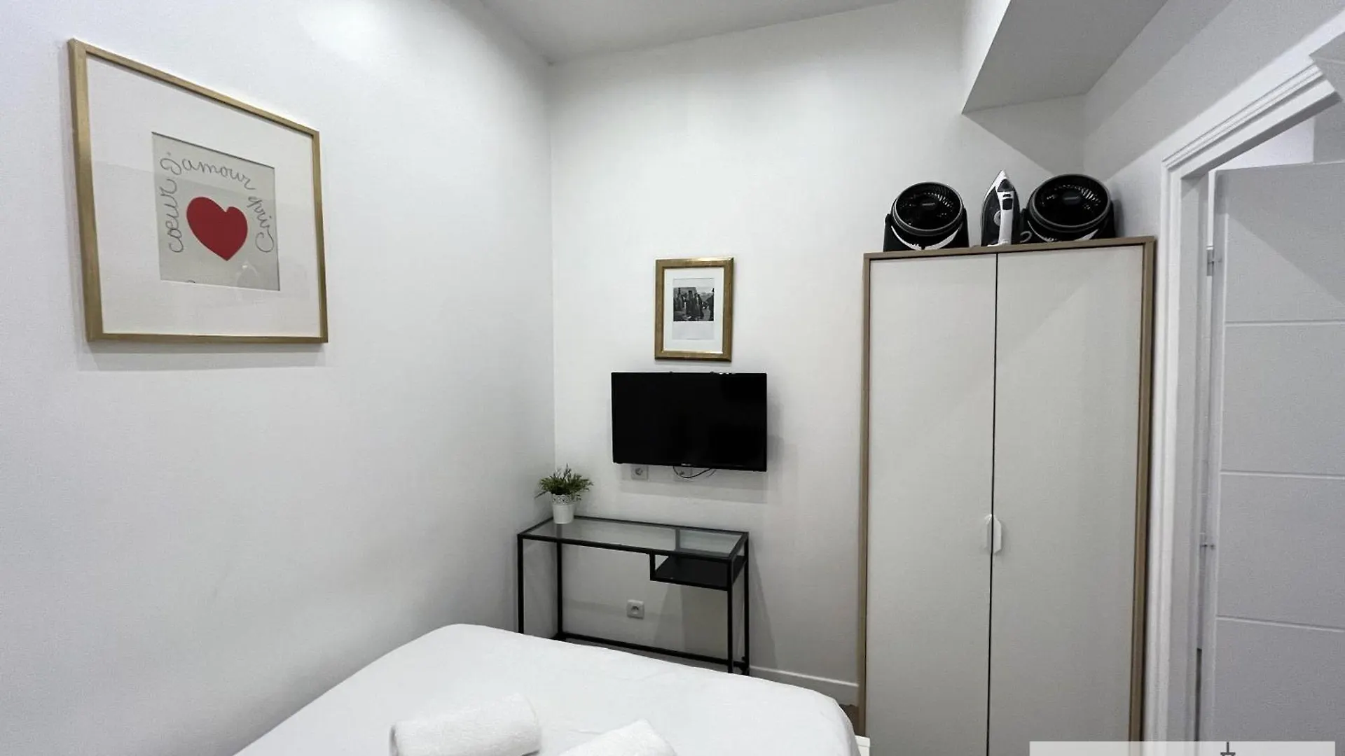 Urban Flat 101 - Maire Apartment Paris