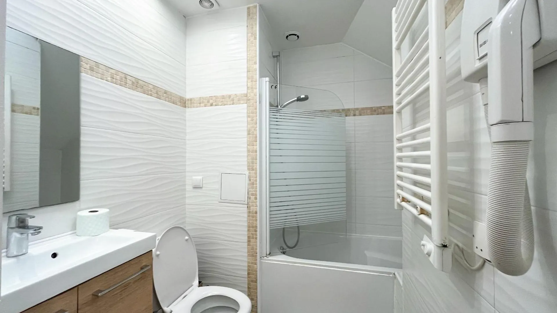 Urban Flat 101 - Maire Apartment Paris