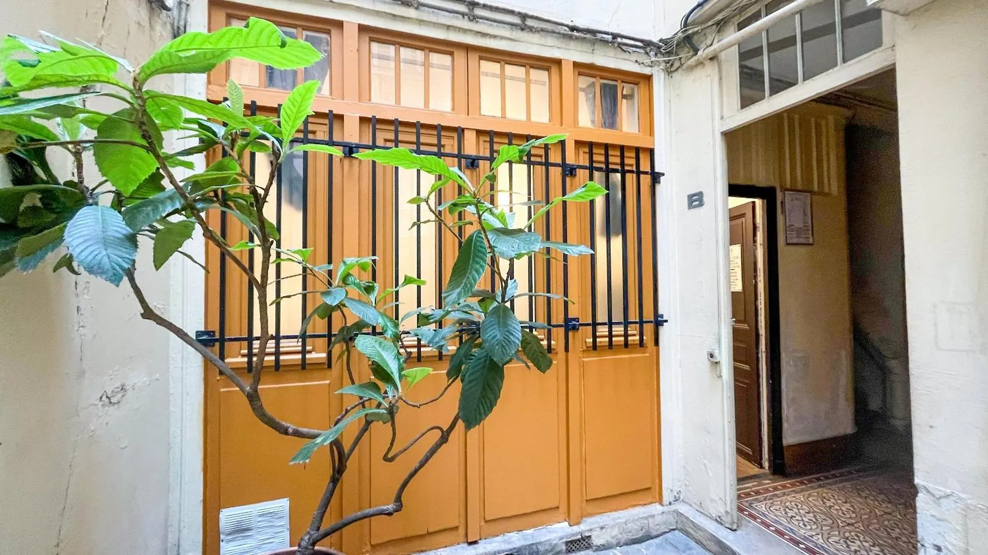 Urban Flat 101 - Maire Apartment Paris